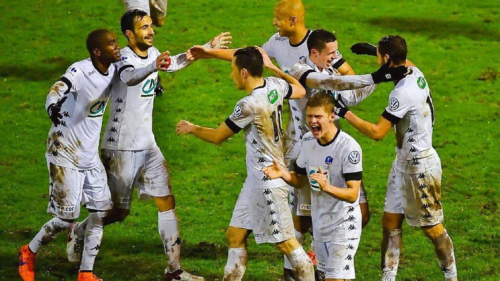 在豪门林立 在豪门林立