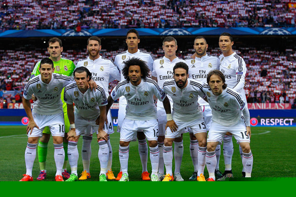 铲都铲不到😱亚马尔1v2被连拉带拽仍不倒 喂饼被维克托“吐出”.