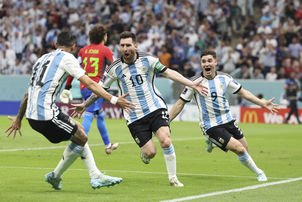 隔8年再度 隔8年再度